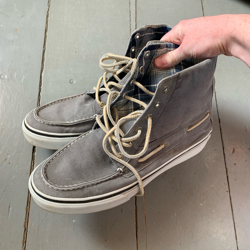 EUC High Top Sperrys